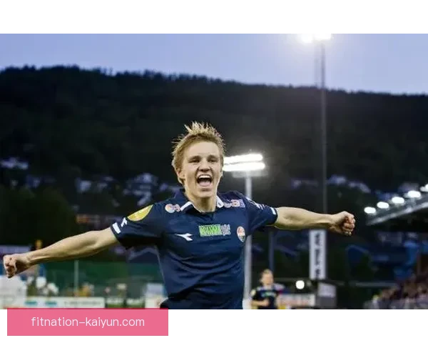 奥德加德在国家队发挥稳定，未来前景值得关注