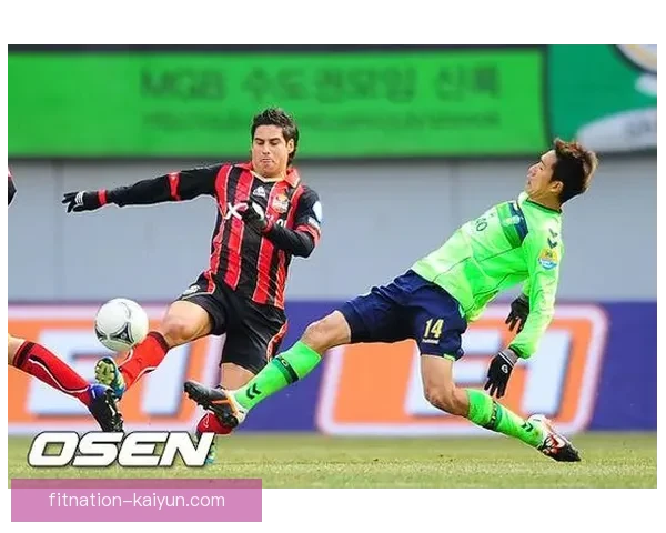 莫利纳战术适应逐渐显现，球队表现稳健提升趋势明显